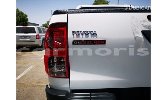 Buy Import Toyota Hilux White Car in Import - Dubai in Agalega Islands Buy Import Toyota Hilux White Car in Import - Dubai in Agalega Islands