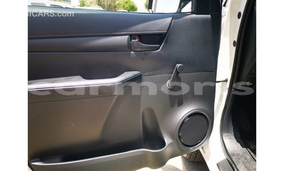Buy Import Toyota Hilux White Car in Import - Dubai in Agalega Islands Buy Import Toyota Hilux White Car in Import - Dubai in Agalega Islands