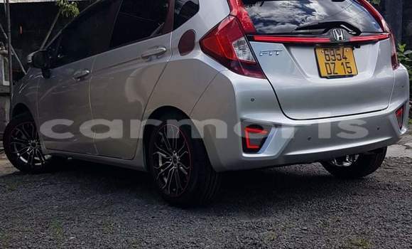 Acheter Neuf Voiture Honda fit Gris à Vacoas–Phoenix, Plaines Wilhems District Acheter Neuf Voiture Honda fit Gris à Vacoas–Phoenix, Plaines Wilhems District