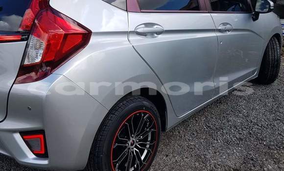 Acheter Neuf Voiture Honda fit Gris à Vacoas–Phoenix, Plaines Wilhems District Acheter Neuf Voiture Honda fit Gris à Vacoas–Phoenix, Plaines Wilhems District