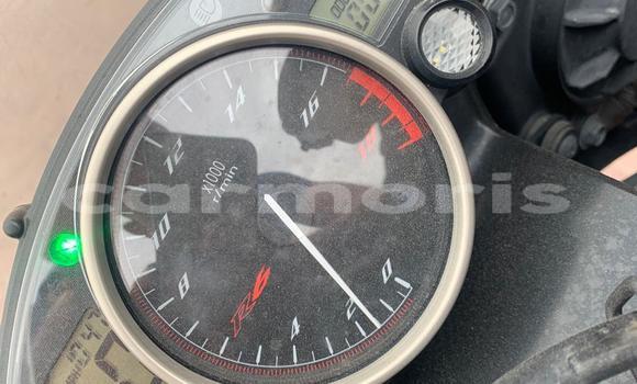 Buy Used Yamaha YZF Blue Bike in Port Louis in Port Louis District Buy Used Yamaha YZF Blue Bike in Port Louis in Port Louis District