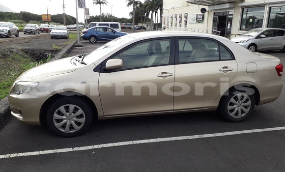 Acheter Occasion Voiture Toyota Axio Beige à Vacoas–Phoenix, Plaines Wilhems District Acheter Occasion Voiture Toyota Axio Beige à Vacoas–Phoenix, Plaines Wilhems District