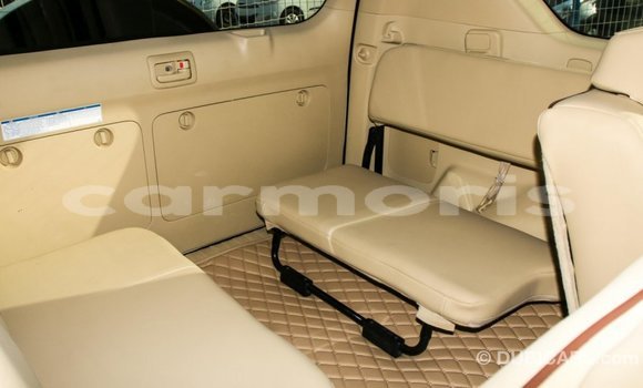 Buy Import Toyota Prado White Car in Import - Dubai in Agalega Islands Buy Import Toyota Prado White Car in Import - Dubai in Agalega Islands