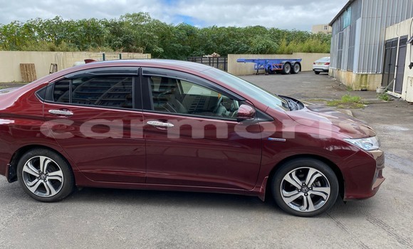 Acheter Occasion Voiture Honda Grace Rouge à Quatre Bornes, Plaines Wilhems District Acheter Occasion Voiture Honda Grace Rouge à Quatre Bornes, Plaines Wilhems District