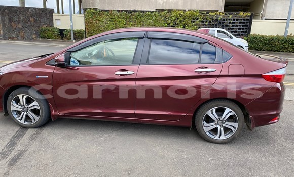 Acheter Occasion Voiture Honda Grace Rouge à Quatre Bornes, Plaines Wilhems District Acheter Occasion Voiture Honda Grace Rouge à Quatre Bornes, Plaines Wilhems District