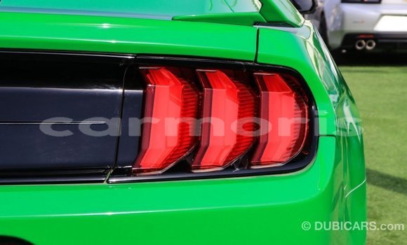 Acheter Import Voiture Ford Mustang Vert à Import - Dubai, Îles Agalega Acheter Import Voiture Ford Mustang Vert à Import - Dubai, Îles Agalega