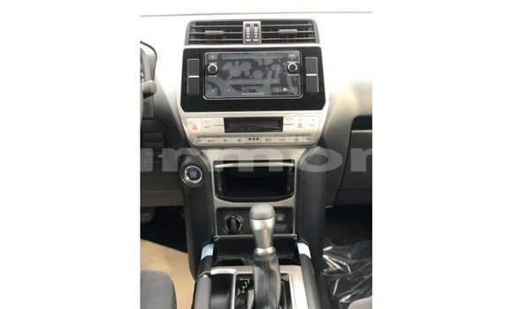 Acheter Import Voiture Toyota Prado Bleu à Import - Dubai, Îles Agalega Acheter Import Voiture Toyota Prado Bleu à Import - Dubai, Îles Agalega