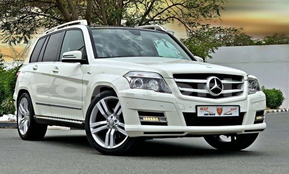 Buy Import Mercedes-Benz 190 White Car in Import - Dubai in Agalega Islands