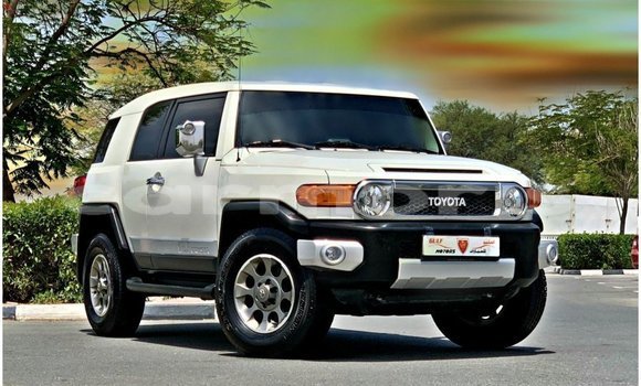 Buy Import Toyota FJ Cruiser White Car in Import - Dubai in Agalega Islands Buy Import Toyota FJ Cruiser White Car in Import - Dubai in Agalega Islands
