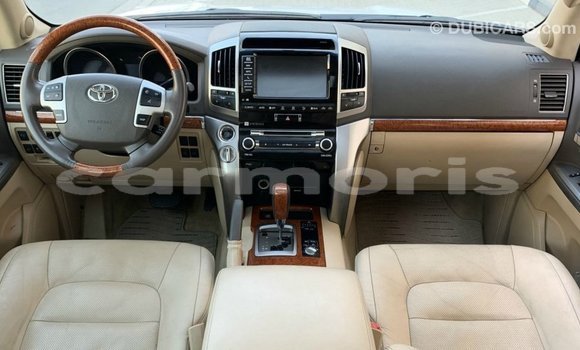 Buy Import Toyota Land Cruiser White Car in Import - Dubai in Agalega Islands Buy Import Toyota Land Cruiser White Car in Import - Dubai in Agalega Islands