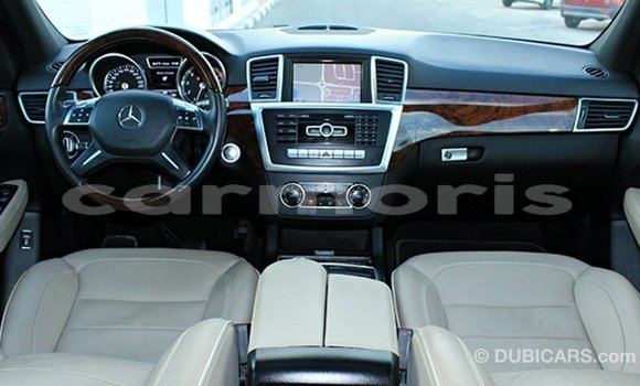 Buy Import Mercedes-Benz 190 White Car in Import - Dubai in Agalega Islands Buy Import Mercedes-Benz 190 White Car in Import - Dubai in Agalega Islands