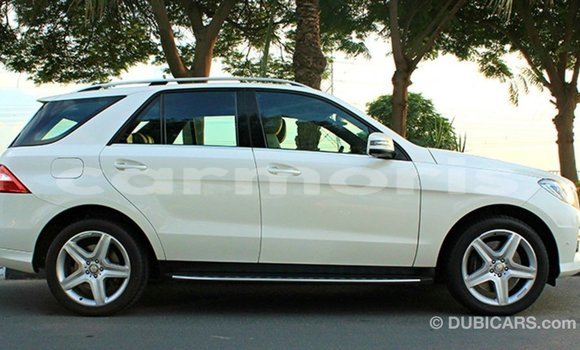Buy Import Mercedes-Benz 190 White Car in Import - Dubai in Agalega Islands Buy Import Mercedes-Benz 190 White Car in Import - Dubai in Agalega Islands