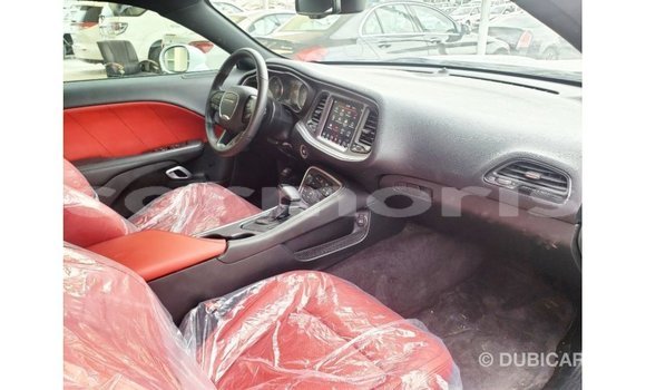Buy Import Dodge Challenger White Car in Import - Dubai in Agalega Islands Buy Import Dodge Challenger White Car in Import - Dubai in Agalega Islands