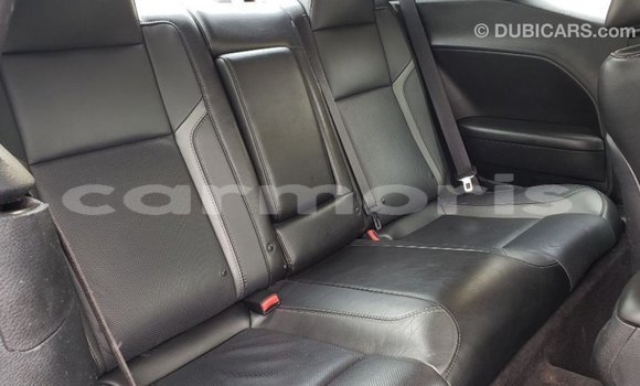 Buy Import Dodge Challenger White Car in Import - Dubai in Agalega Islands Buy Import Dodge Challenger White Car in Import - Dubai in Agalega Islands