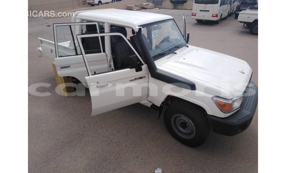 Buy Import Toyota Land Cruiser White Car in Import - Dubai in Agalega Islands Buy Import Toyota Land Cruiser White Car in Import - Dubai in Agalega Islands
