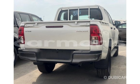 Buy Import Toyota Hilux White Car in Import - Dubai in Agalega Islands Buy Import Toyota Hilux White Car in Import - Dubai in Agalega Islands