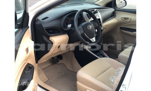 Buy Import Toyota DA White Truck in Import - Dubai in Agalega Islands Buy Import Toyota DA White Truck in Import - Dubai in Agalega Islands