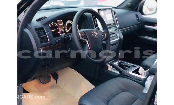 Buy Import Toyota DA Black Truck in Import - Dubai in Agalega Islands Buy Import Toyota DA Black Truck in Import - Dubai in Agalega Islands