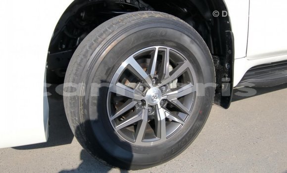 Buy Import Toyota Prado White Car in Import - Dubai in Agalega Islands Buy Import Toyota Prado White Car in Import - Dubai in Agalega Islands
