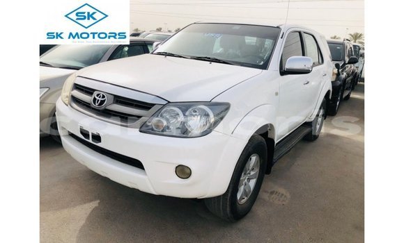 Buy Import Toyota Fortuner White Car in Import - Dubai in Agalega Islands Buy Import Toyota Fortuner White Car in Import - Dubai in Agalega Islands