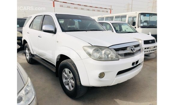 Buy Import Toyota Fortuner White Car in Import - Dubai in Agalega Islands Buy Import Toyota Fortuner White Car in Import - Dubai in Agalega Islands