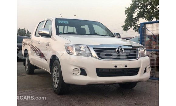 Buy Import Toyota Hilux White Car in Import - Dubai in Agalega Islands Buy Import Toyota Hilux White Car in Import - Dubai in Agalega Islands