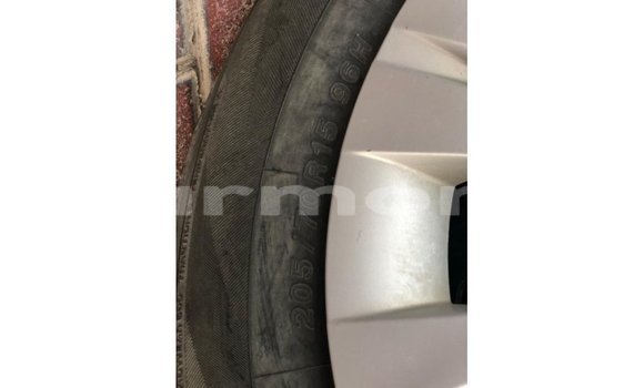 Buy Import Toyota Hilux White Car in Import - Dubai in Agalega Islands Buy Import Toyota Hilux White Car in Import - Dubai in Agalega Islands