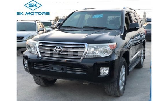 Acheter Import Voiture Toyota Land Cruiser Noir à Import - Dubai, Îles Agalega Acheter Import Voiture Toyota Land Cruiser Noir à Import - Dubai, Îles Agalega