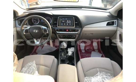Acheter Import Voiture Hyundai Sonata Noir à Import - Dubai, Îles Agalega Acheter Import Voiture Hyundai Sonata Noir à Import - Dubai, Îles Agalega