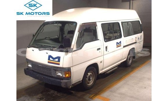 Buy Import Nissan Caravan White Car in Import - Dubai in Agalega Islands Buy Import Nissan Caravan White Car in Import - Dubai in Agalega Islands