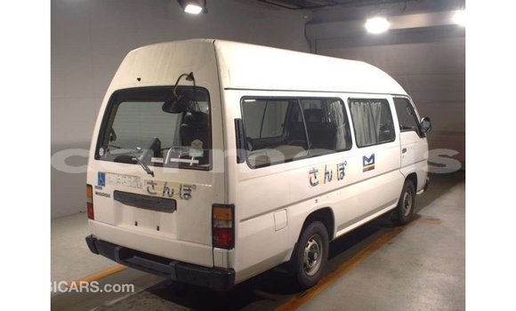 Buy Import Nissan Caravan White Car in Import - Dubai in Agalega Islands Buy Import Nissan Caravan White Car in Import - Dubai in Agalega Islands