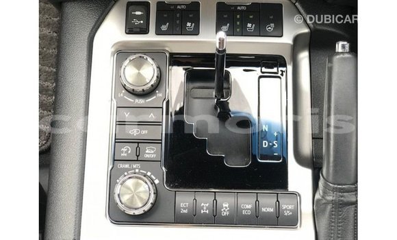 Acheter Import Voiture Toyota Land Cruiser Noir à Import - Dubai, Îles Agalega Acheter Import Voiture Toyota Land Cruiser Noir à Import - Dubai, Îles Agalega