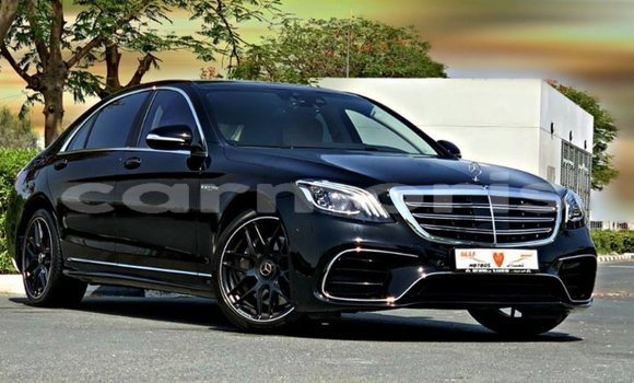Buy Import Mercedes-Benz 190 Black Car in Import - Dubai in Agalega Islands Buy Import Mercedes-Benz 190 Black Car in Import - Dubai in Agalega Islands