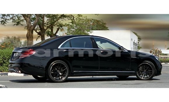 Buy Import Mercedes-Benz 190 Black Car in Import - Dubai in Agalega Islands Buy Import Mercedes-Benz 190 Black Car in Import - Dubai in Agalega Islands