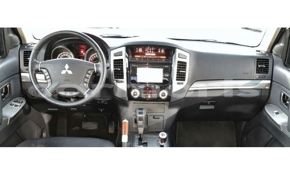 Buy Import Mitsubishi Pajero White Car in Import - Dubai in Agalega Islands Buy Import Mitsubishi Pajero White Car in Import - Dubai in Agalega Islands