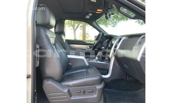 Buy Import Ford Club Wagon Beige Car in Import - Dubai in Agalega Islands Buy Import Ford Club Wagon Beige Car in Import - Dubai in Agalega Islands