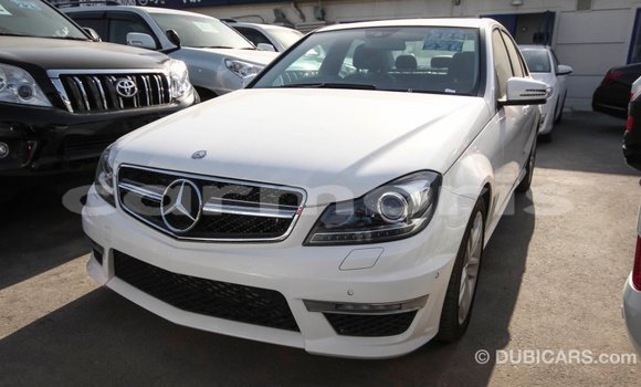 Buy Import Mercedes-Benz 200 White Car in Import - Dubai in Agalega Islands Buy Import Mercedes-Benz 200 White Car in Import - Dubai in Agalega Islands
