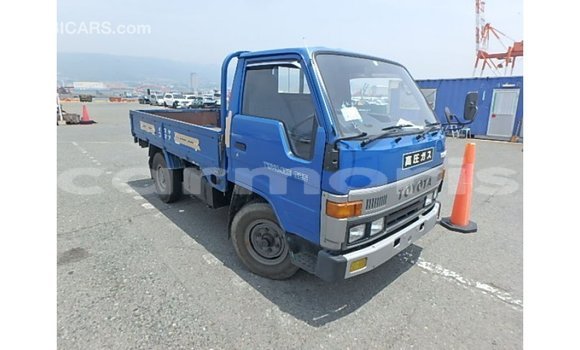 Buy Import Toyota HiAce Blue Truck in Import - Dubai in Agalega Islands Buy Import Toyota HiAce Blue Truck in Import - Dubai in Agalega Islands