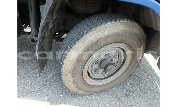 Buy Import Toyota HiAce Blue Truck in Import - Dubai in Agalega Islands Buy Import Toyota HiAce Blue Truck in Import - Dubai in Agalega Islands