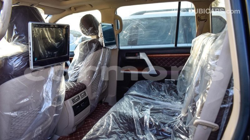 Big with watermark f966fbb8 0e34 4234 b05d 6180d6811b67