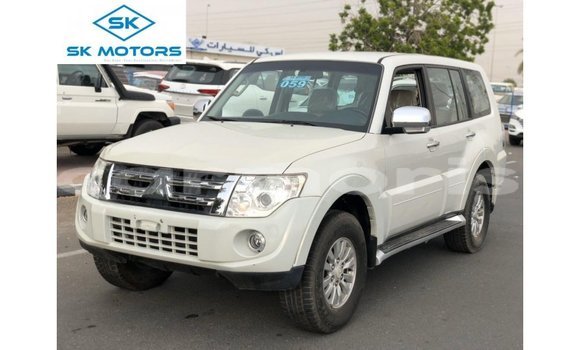 Buy Import Mitsubishi Pajero White Car in Import - Dubai in Agalega Islands Buy Import Mitsubishi Pajero White Car in Import - Dubai in Agalega Islands