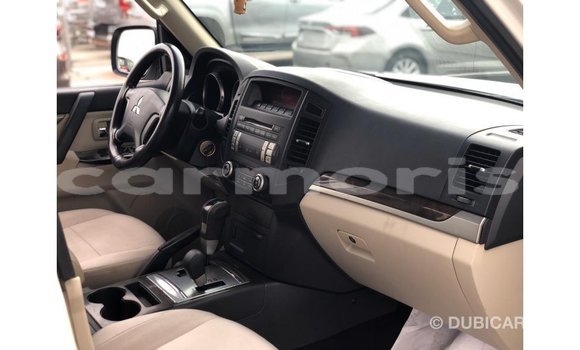 Buy Import Mitsubishi Pajero White Car in Import - Dubai in Agalega Islands Buy Import Mitsubishi Pajero White Car in Import - Dubai in Agalega Islands