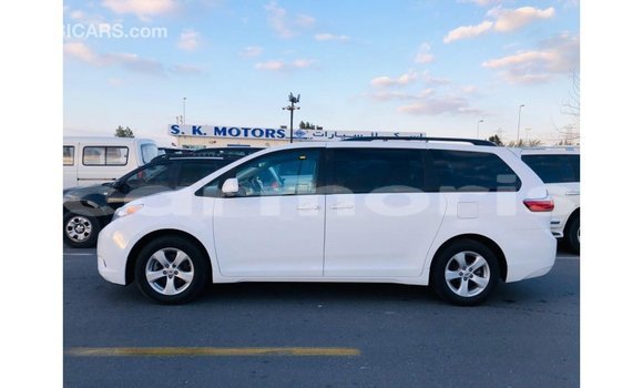Buy Import Toyota Sienna White Car in Import - Dubai in Agalega Islands Buy Import Toyota Sienna White Car in Import - Dubai in Agalega Islands