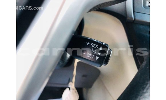 Buy Import Toyota Sienna White Car in Import - Dubai in Agalega Islands Buy Import Toyota Sienna White Car in Import - Dubai in Agalega Islands