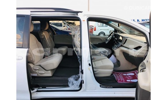 Buy Import Toyota Sienna White Car in Import - Dubai in Agalega Islands Buy Import Toyota Sienna White Car in Import - Dubai in Agalega Islands