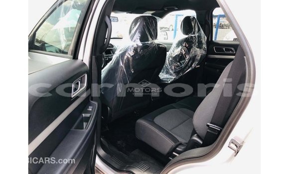 Buy Import Ford Explorer Other Car in Import - Dubai in Agalega Islands Buy Import Ford Explorer Other Car in Import - Dubai in Agalega Islands