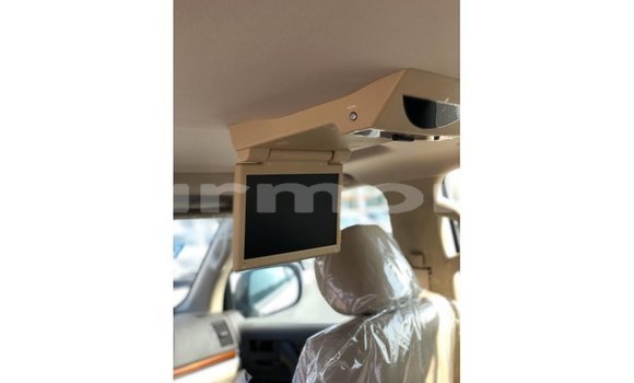 Buy Import Toyota Land Cruiser White Car in Import - Dubai in Agalega Islands Buy Import Toyota Land Cruiser White Car in Import - Dubai in Agalega Islands