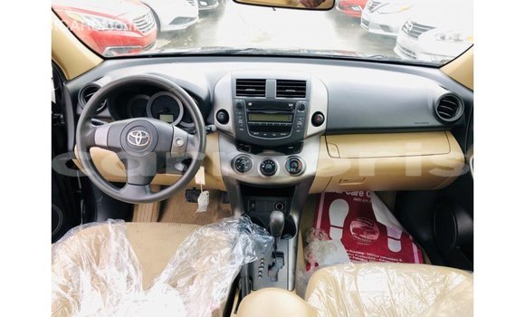 Buy Import Toyota HiAce Black Truck in Import - Dubai in Agalega Islands Buy Import Toyota HiAce Black Truck in Import - Dubai in Agalega Islands