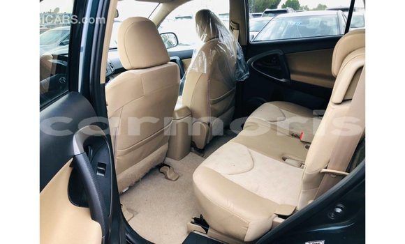 Buy Import Toyota HiAce Black Truck in Import - Dubai in Agalega Islands Buy Import Toyota HiAce Black Truck in Import - Dubai in Agalega Islands