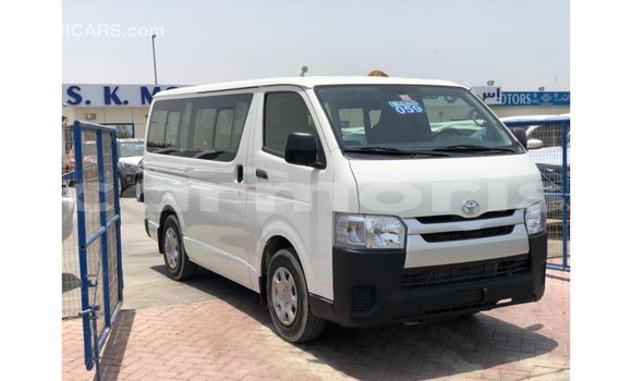 Buy Import Toyota DA White Truck in Import - Dubai in Agalega Islands Buy Import Toyota DA White Truck in Import - Dubai in Agalega Islands